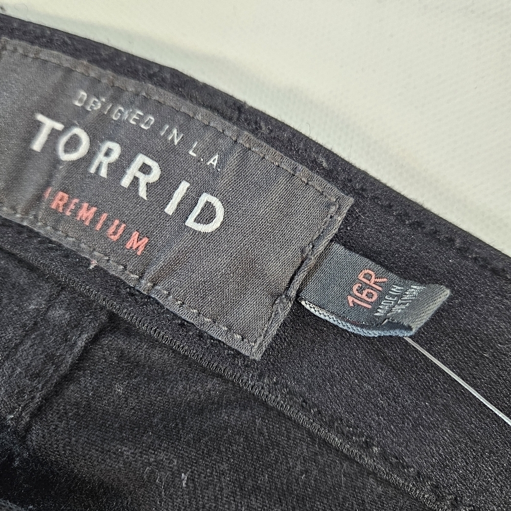 Torrid NWT Premium High Rise Ultra Skinny Regular Black 16 R Patch Jeans - Picture 5 of 9